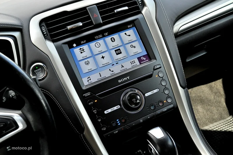 Ford Mondeo V 29