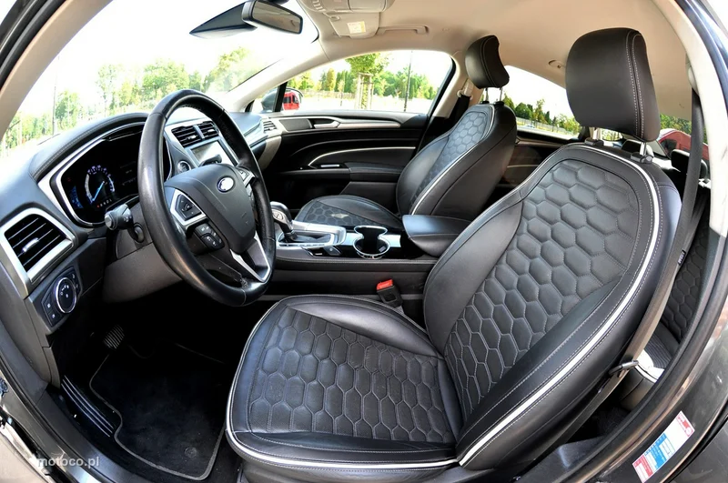 Ford Mondeo V 8