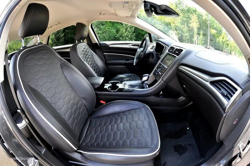Ford Mondeo V 9