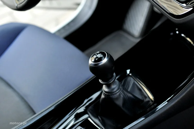 Toyota C-HR AX10 25