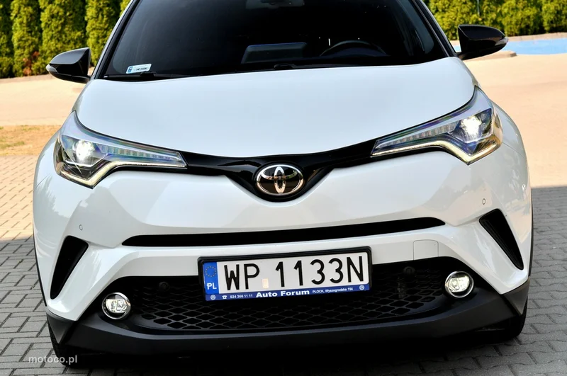Toyota C-HR AX10 33