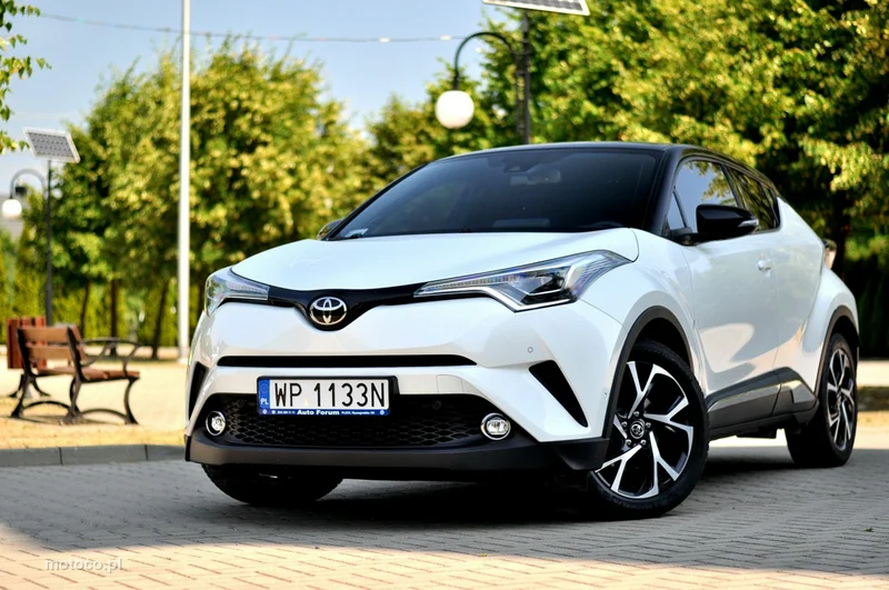 Toyota C-HR AX10 39