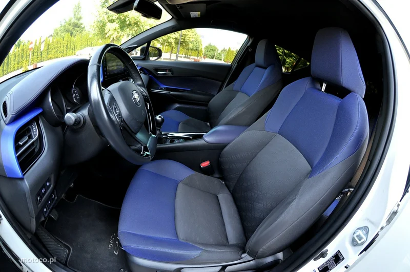 Toyota C-HR AX10 7