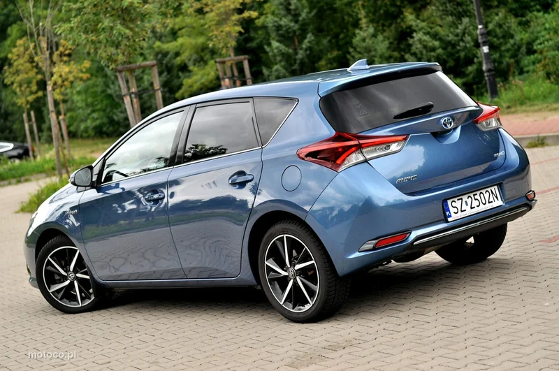 Toyota Auris E180 3