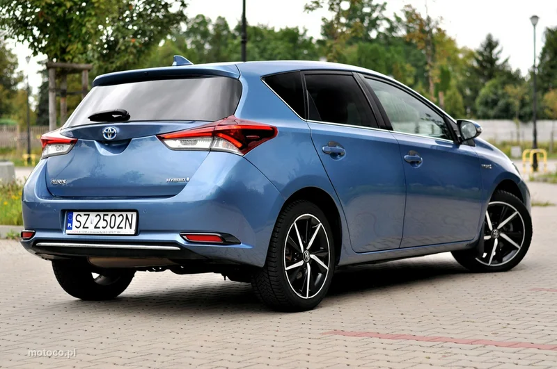 Toyota Auris E180 4
