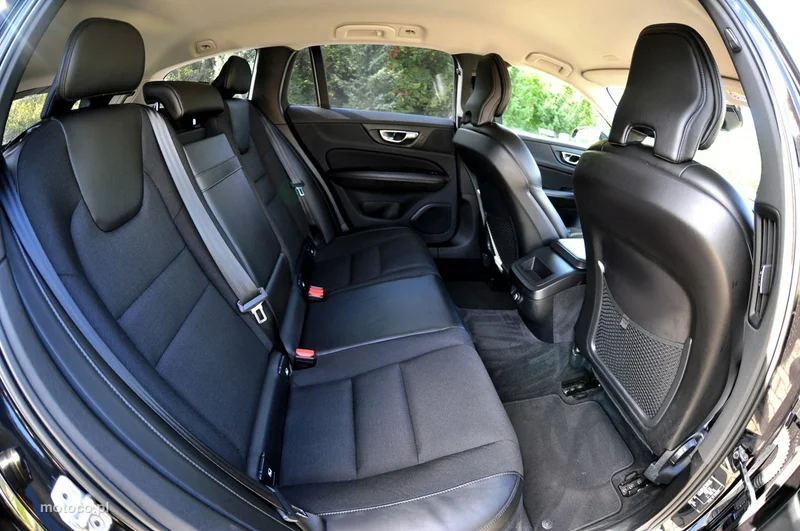 Volvo V60 11