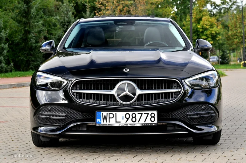 Mercedes-Benz Klasa C W206 C 200 32
