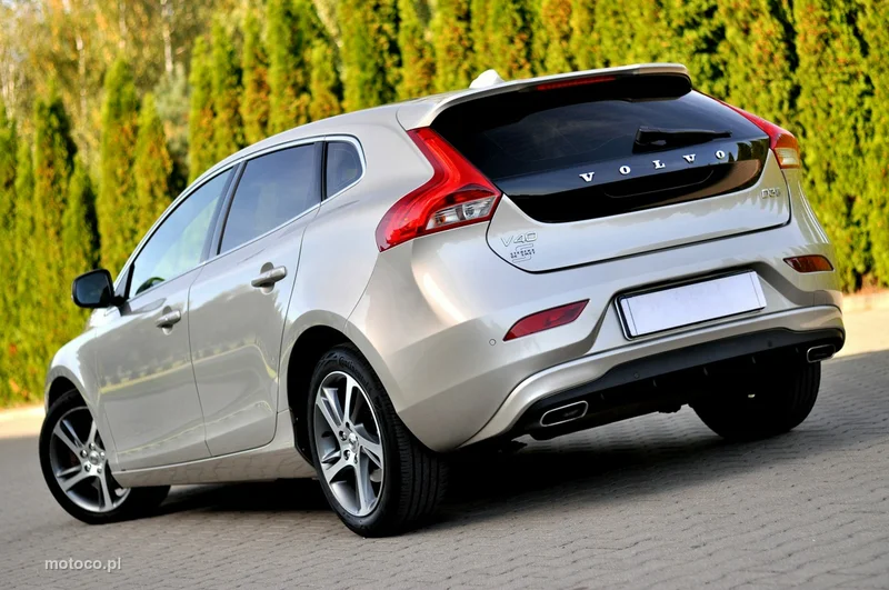 Volvo V40 31