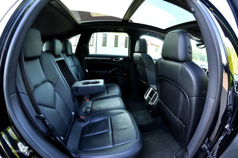 Porsche Cayenne 92A 11