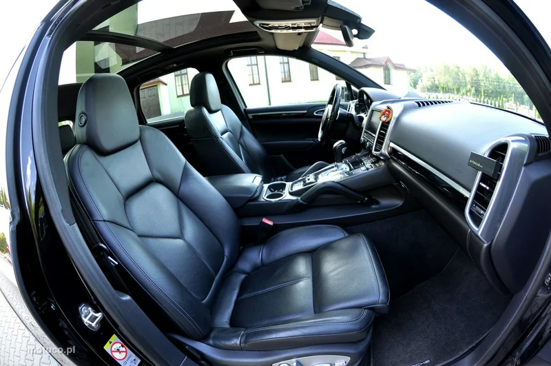 Porsche Cayenne 92A 9