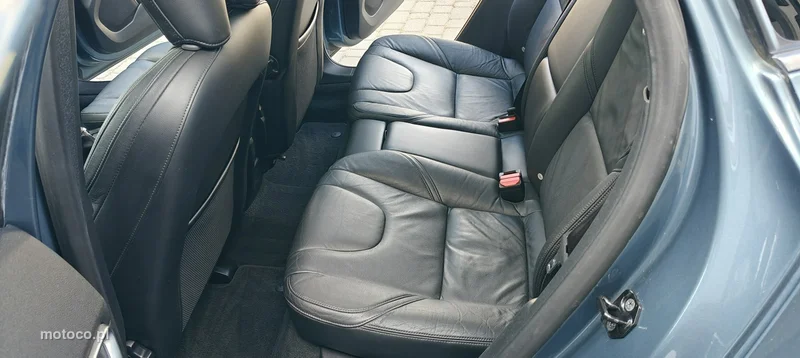 Volvo V40 12