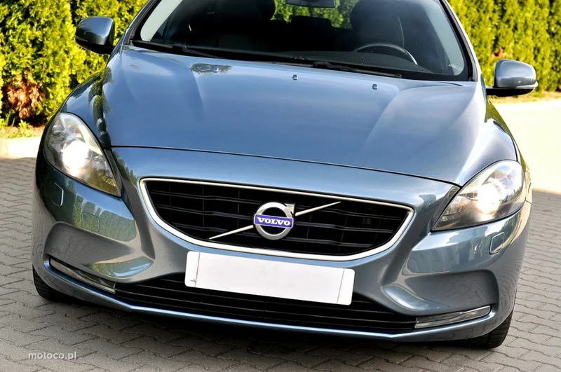 Volvo V40 27