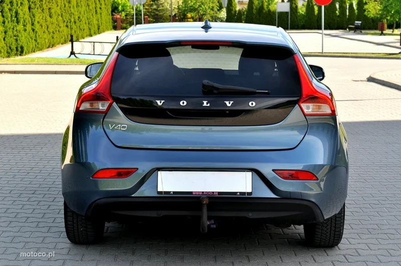 Volvo V40 28