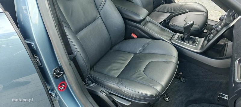 Volvo V40 10