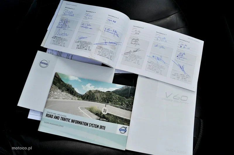 Volvo V60 Cross Country 26