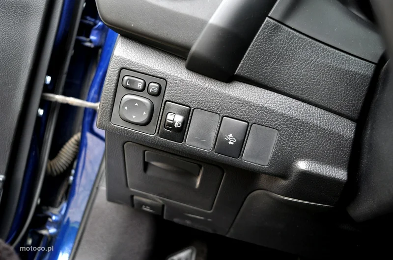 Toyota Auris E180 16