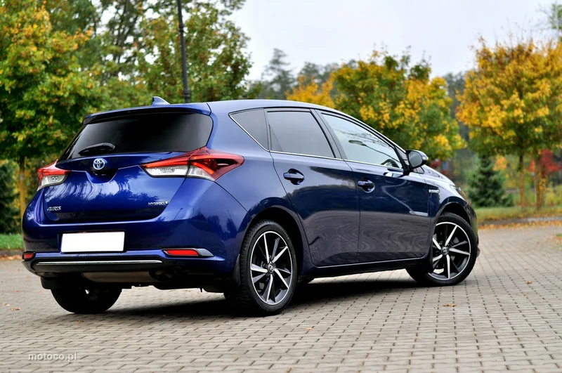 Toyota Auris E180 37