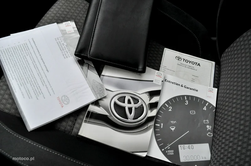 Toyota Auris E180 40