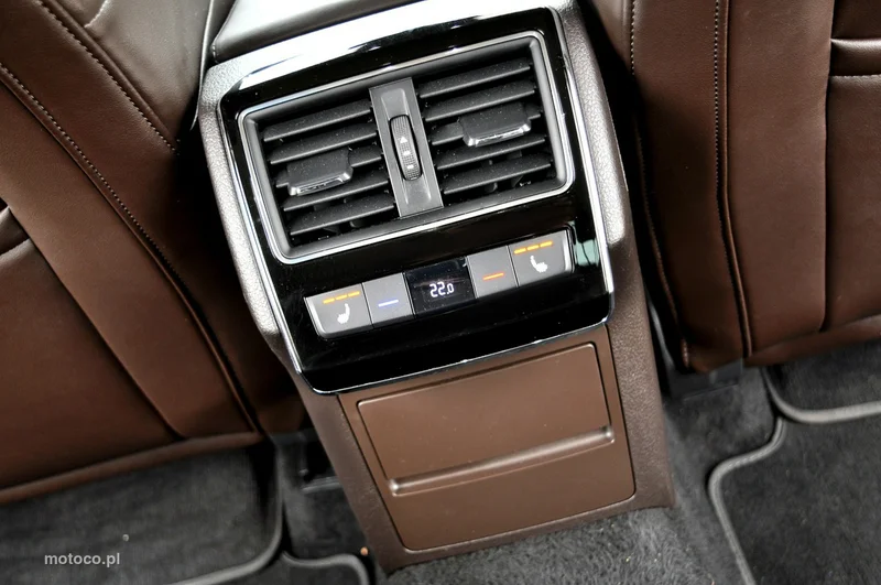 Skoda Superb III 22
