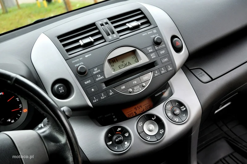 Toyota RAV 4 XA30 13