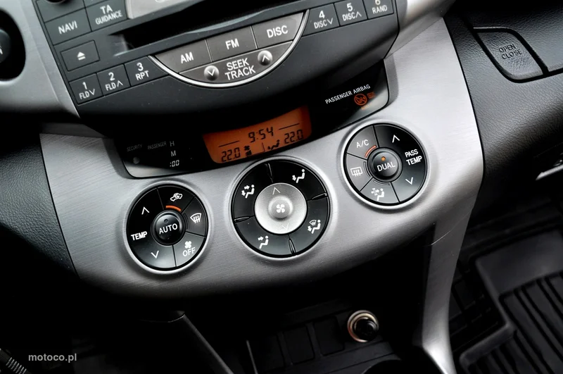 Toyota RAV 4 XA30 14