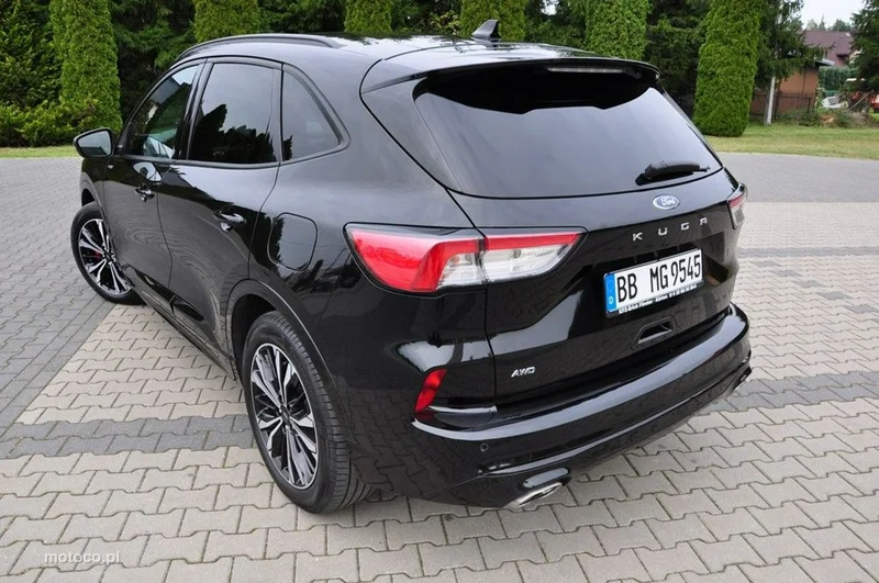 Ford Kuga III 23