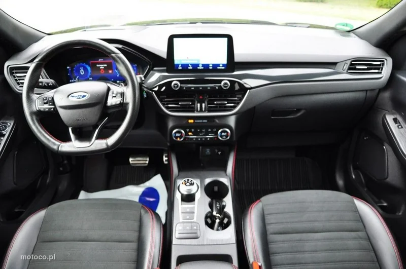 Ford Kuga III 31