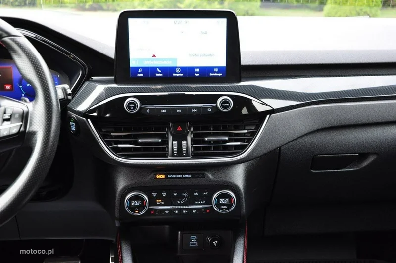 Ford Kuga III 33