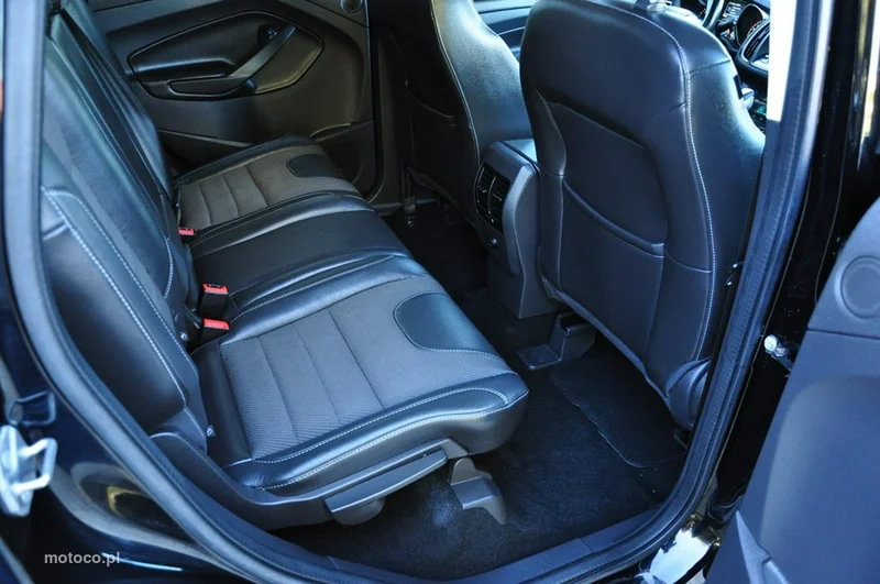 Ford Kuga II 27