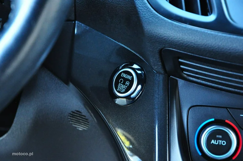Ford Kuga II 48