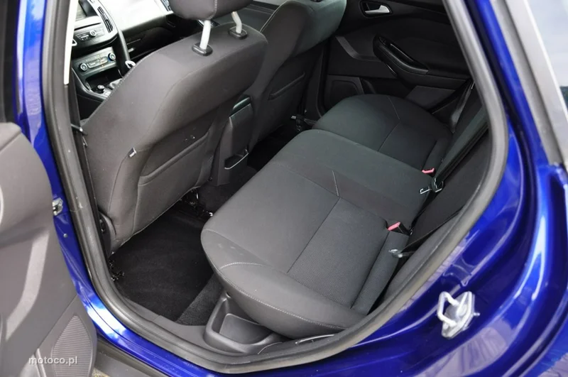 Ford Focus III 24