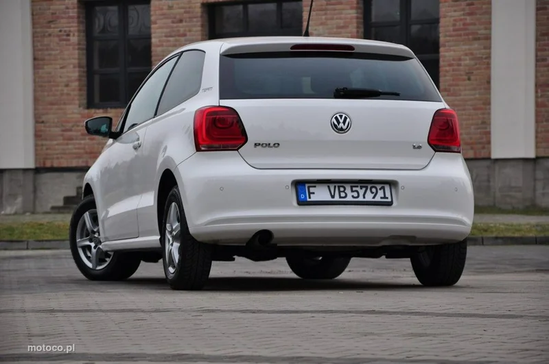 Volkswagen Polo V 6R 22