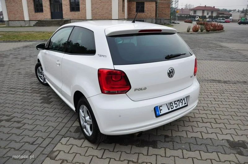 Volkswagen Polo V 6R 23