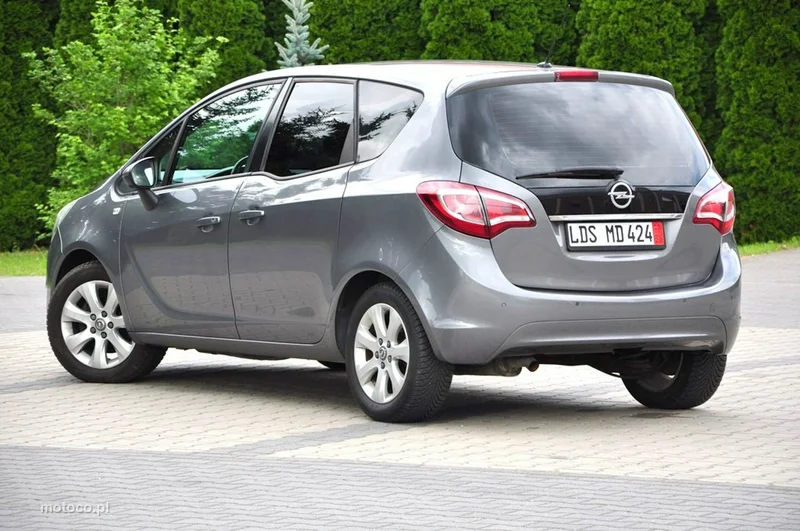 Opel Meriva B 19