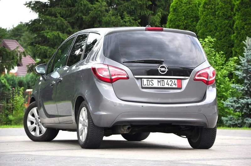 Opel Meriva B 21