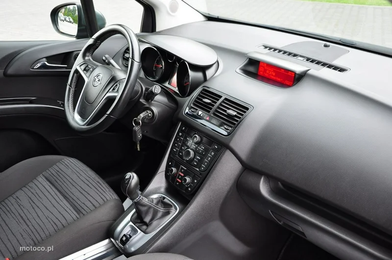 Opel Meriva B 26