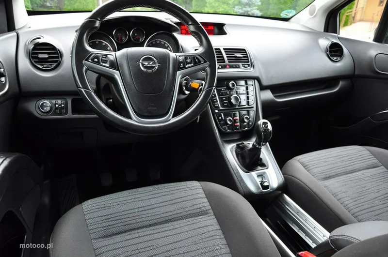 Opel Meriva B 33