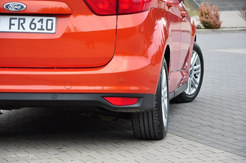 Ford C-Max II 14