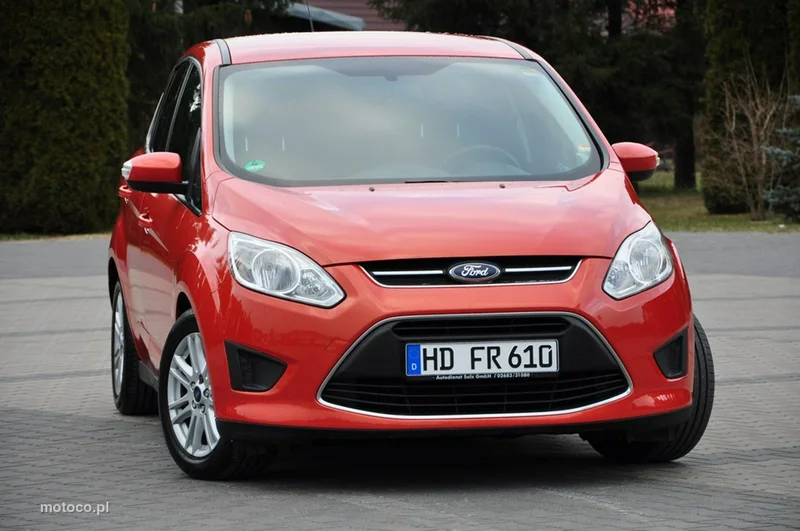 Ford C-Max II 15