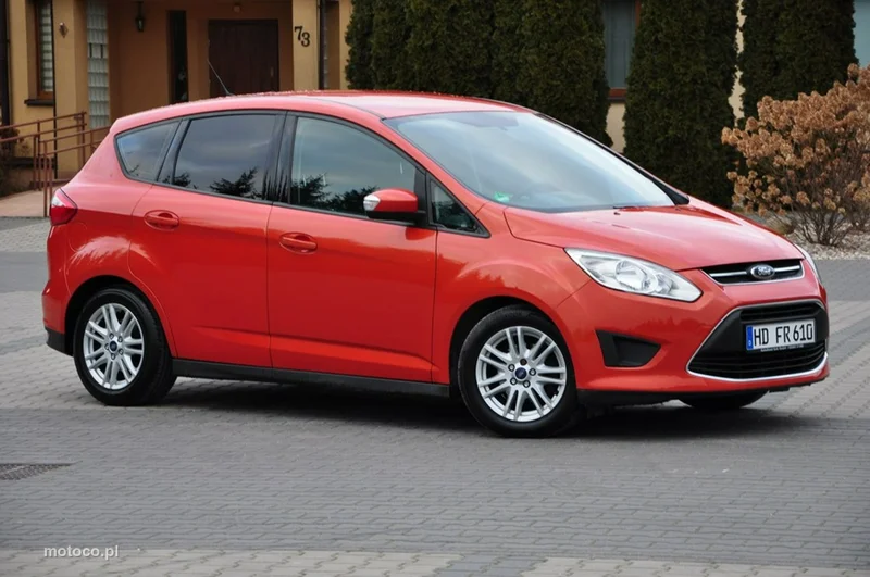 Ford C-Max II 17