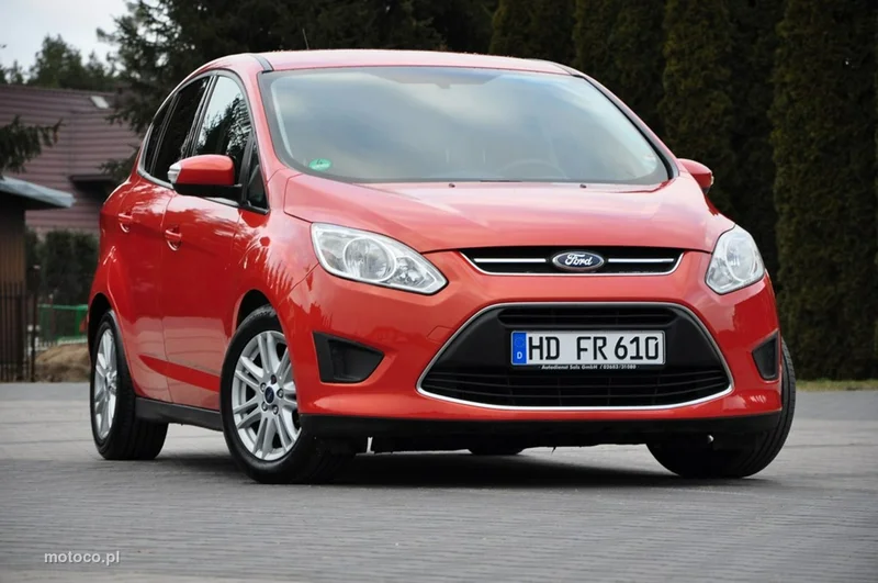 Ford C-Max II 18
