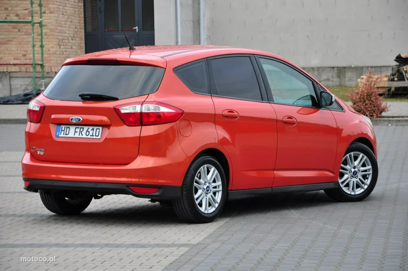 Ford C-Max II 10