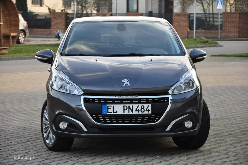 Peugeot 208 16