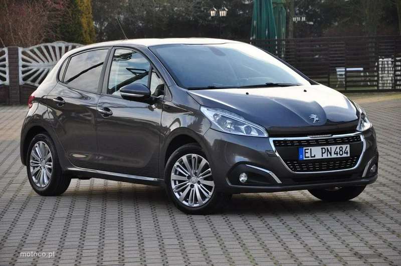 Peugeot 208 18