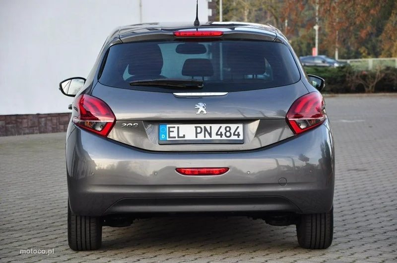 Peugeot 208 22