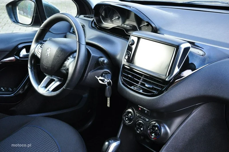 Peugeot 208 31