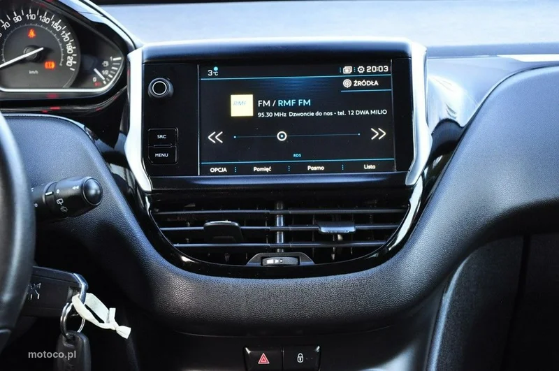 Peugeot 208 36
