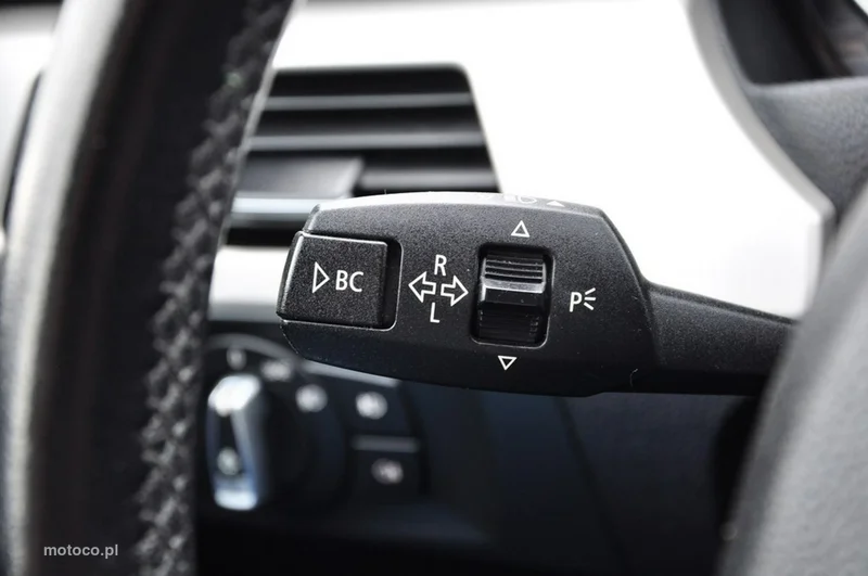 BMW Seria 3 E90 325 34