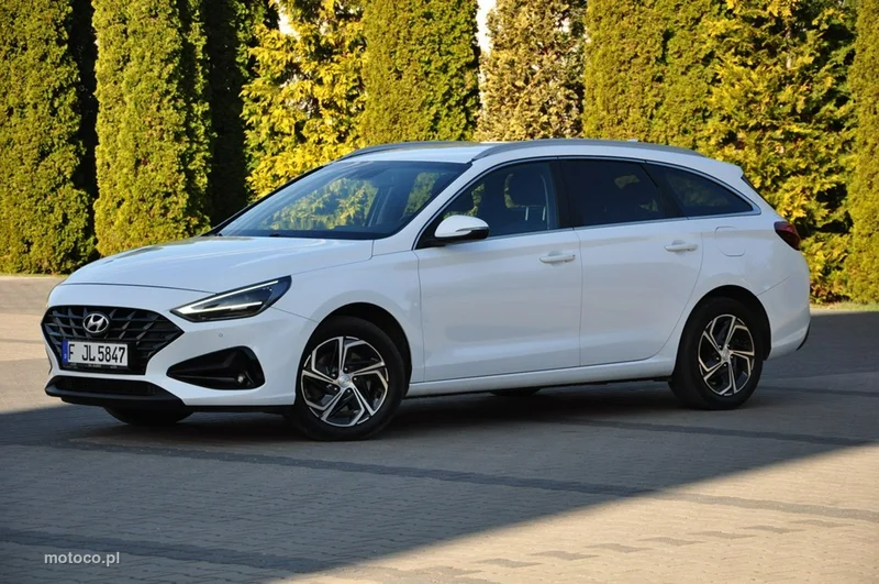 Hyundai i30 4
