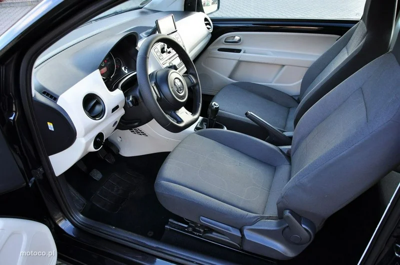 Volkswagen up! 32